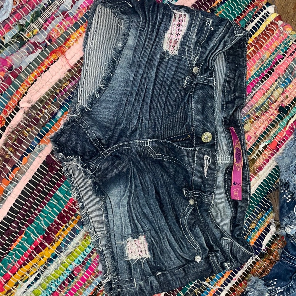 C pink jean shorts